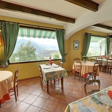 La Bonne Auberge Ризул Екстериор снимка