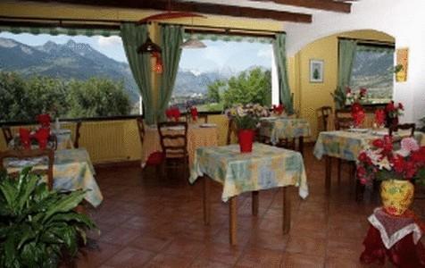 La Bonne Auberge Ризул Екстериор снимка